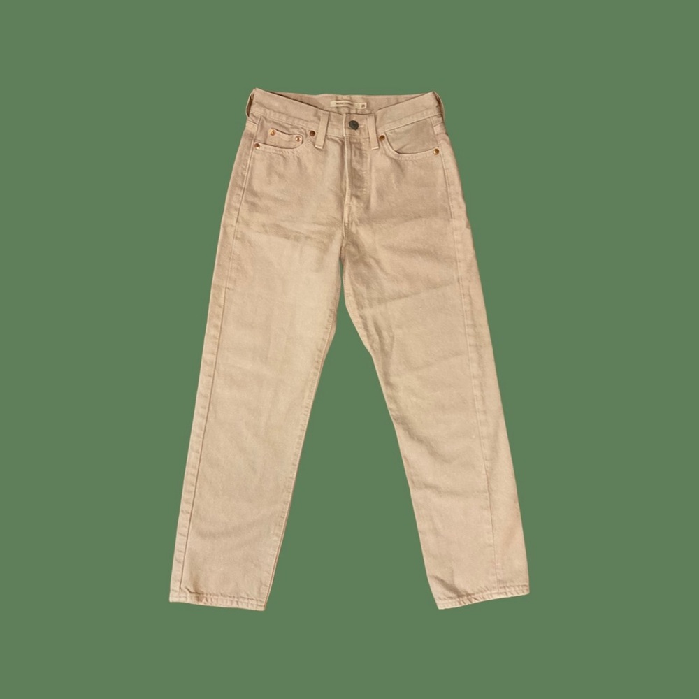 PINK LEVI’S straight leg
